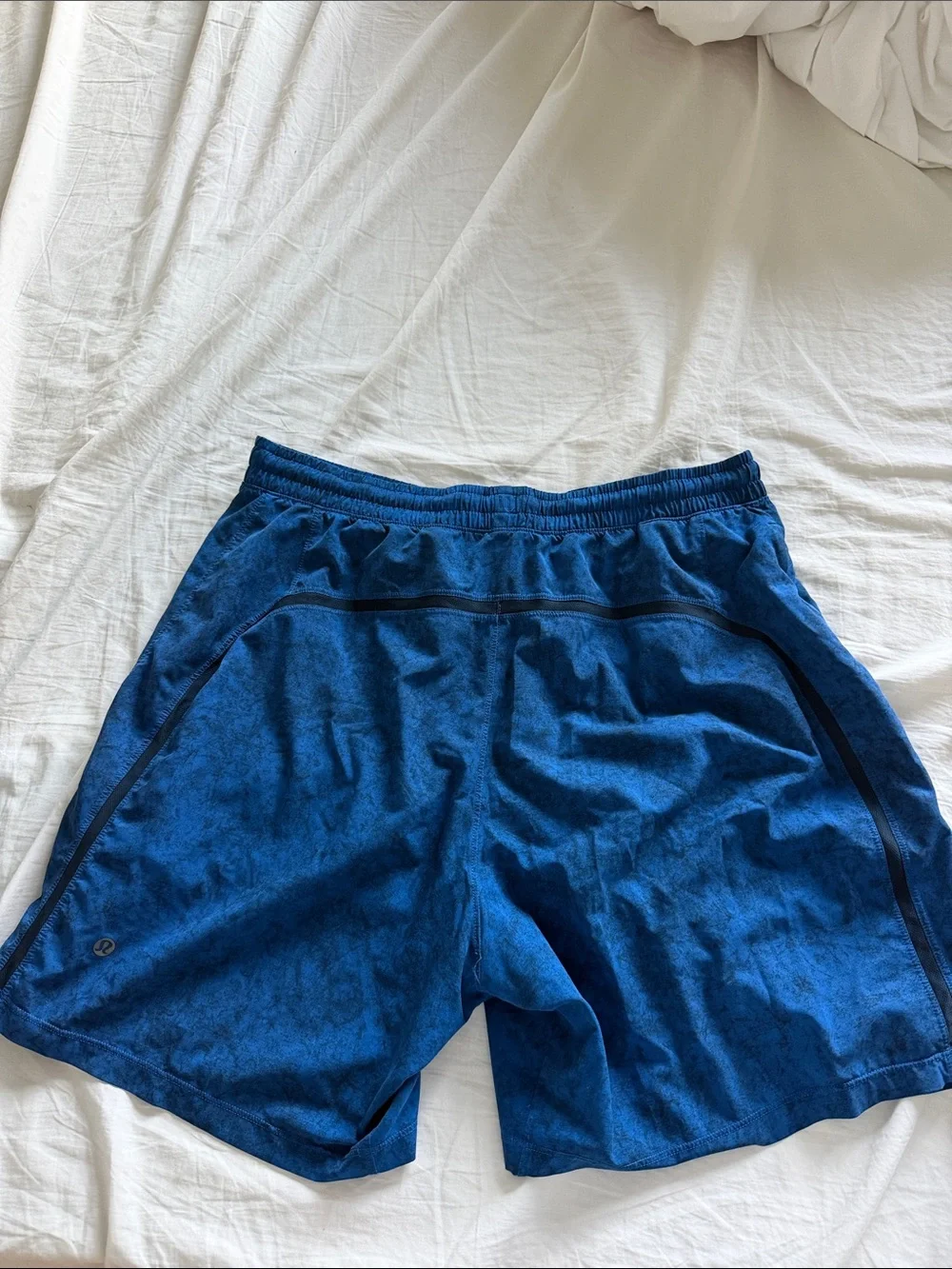 LULULEMON Men's Blue Athletic Shorts